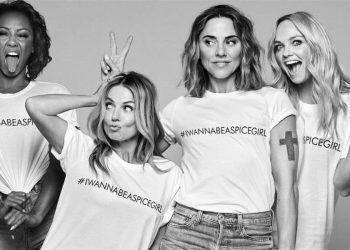 Spice Girls, operaie schiave dietro t-shirt per diritti donne (Instagram)
