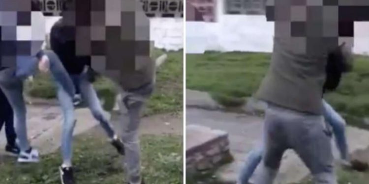 Ragazzo gay e amica picchiati dal branco