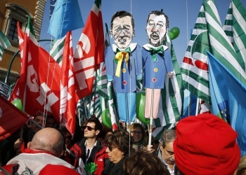 La manifestazione di Cgil, Cisl e Uil (Lapresse)