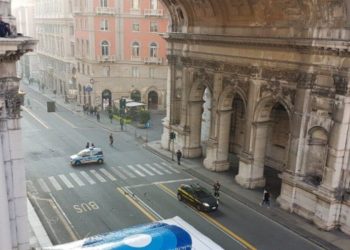 Re dei panini Genova minaccia suicidio, foto da Twitter