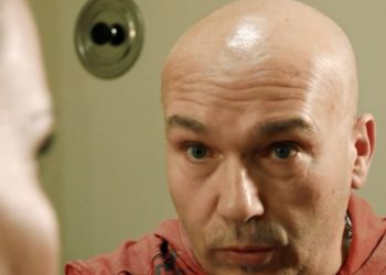 Roberto, rimasto zoppo (foto da Iene)