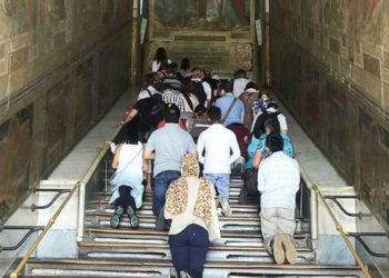 Riapre a Roma la Scala Santa