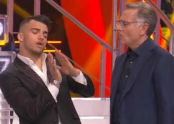 Fabio Basile e Paolo Bonolis a Ciao Darwin