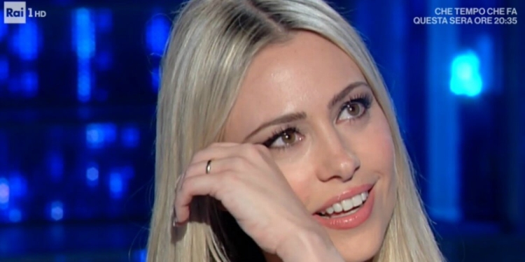 Martina Stella a Domenica In