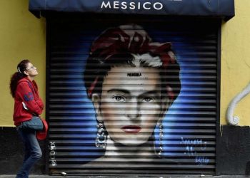 Frida Kahlo, foto da Lapresse