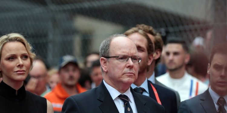 Principe Alberto di Monaco e la moglie Charlene (Foto: LaPresse)