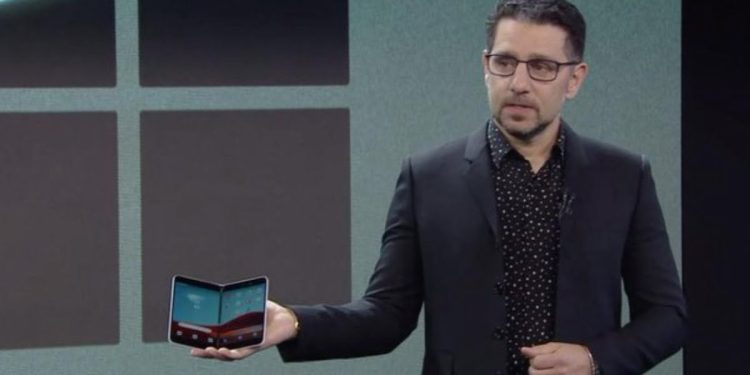 Surface Duo di Microsoft