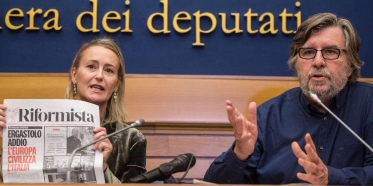 Deborah Bergamini e Piero Sansonetti (LaPresse)