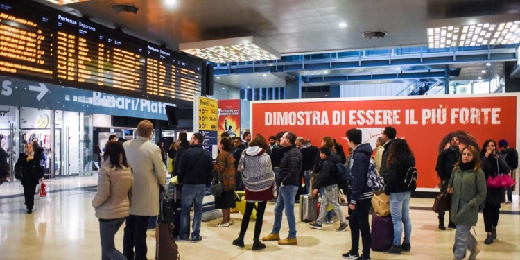 milano infermiere filippino salva ragazzo