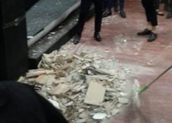 Soffitto caduto a Bari