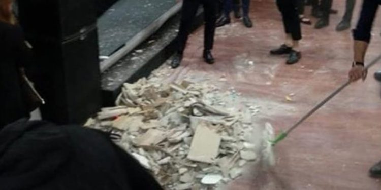 Soffitto caduto a Bari