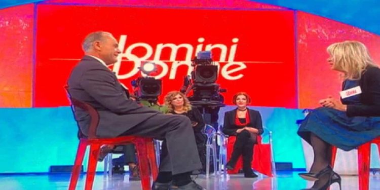 Gemma Galgani ed Emanuele a Uomini e Donne - Screenshot da video