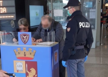 Coronavirus, controlli Polizia in stazione (Foto: Polfer)