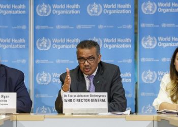 Oms, Tedros Adhanom Ghebreyesus con Michael Ryan e Maria van Kerkhove (Foto: LaPresse)