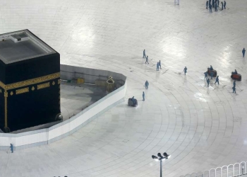 Coronavirus: il Masjid Al-Haram deserto (Foto LaPresse)