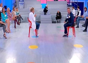 Gemma Galgani e Occhi Bli a Uomini e Donne - Screenshot da video