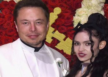 Elon Musk e la compagna Grimes
