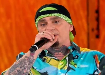 J-Ax, appello ad Amici Speciali