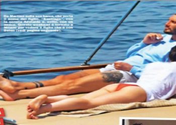 Stefano De Martino in barca con la sorella, foto da CHI