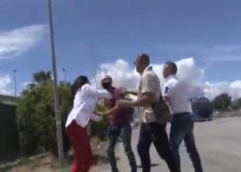 Erica senza k e Luca Abete, aggressione Striscia