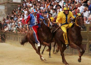 Siena, un momento del palio dell'Assunta 2019 (LaPresse)