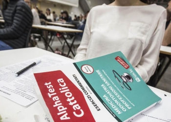 università due corsi in contemporanea