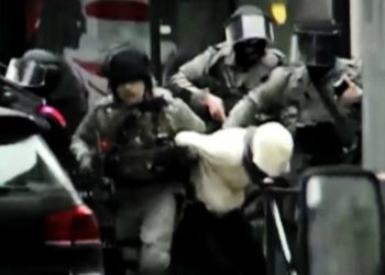 Molenbeek (Belgio), marzo 2016: la cattura di Salah Abdeslam, tra i responsabili della strage del Bataclan (LaPresse)