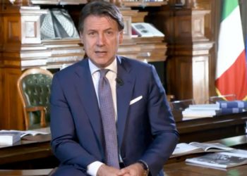 Conte , messaggio scuola