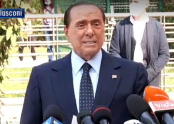 Berlusconi dimesso dal San Raffaele