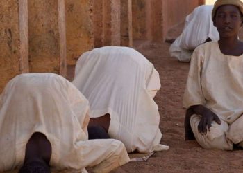 Scuola islamica in Sudan, foto di Michael Freeman