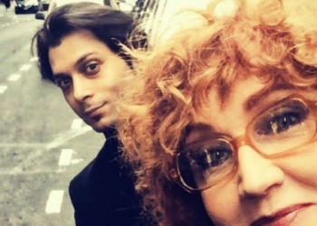 Fiorella Mannoia in compagnia del fidanzato Carlo Di Francesco