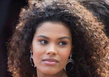 La modella Tina Kunakey