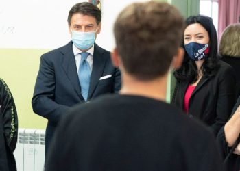 Conte e Azzolina a scuola