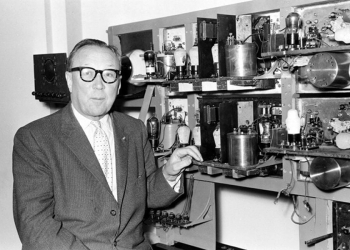 Robert Watson-Watt con prototipo di radar