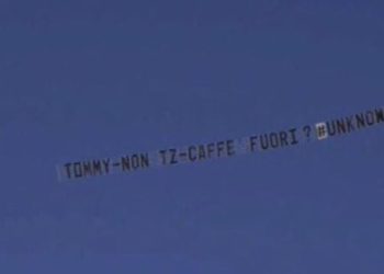Aereo per Tommaso Zorzi e lui pensa a Mahmood...