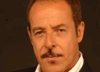 L’attore Massimo Lopez