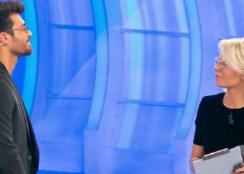 Can Yaman ospite a ‘C’è posta per te’