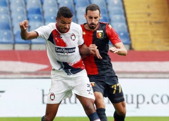 Junior Messias braccato da Zappacosta (Foto LaPresse)