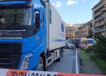 Incidente in monopattino a Genova, da video Facebook