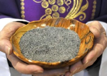 L'imposizione delle ceneri