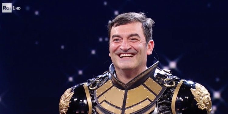 Max Giusti, Lupo de Il cantante mascherato