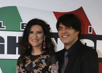 Laura Pausini in compagnia di Paolo Carta