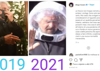 Diego Fusaro e il casco di Beppe Grillo (Instagram)