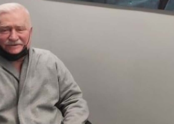 Lech Walesa, Facebook