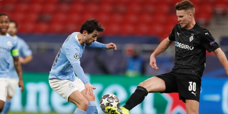 Al centro Bernardo Silva (Foto LaPresse)