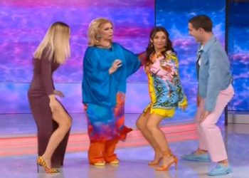 I nuovi mostri di Striscia, Ilary Blasi twerk all'Isola dei Famosi