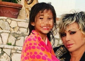 Carmen Russo e la figlia Maria (Instagram)