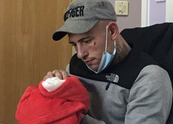 Il padre del bambino sopravvissuto all'aborto