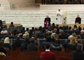 Papa con i dipendenti Vaticano