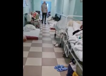 Malati a terra negli ospedali di San Pietroburgo